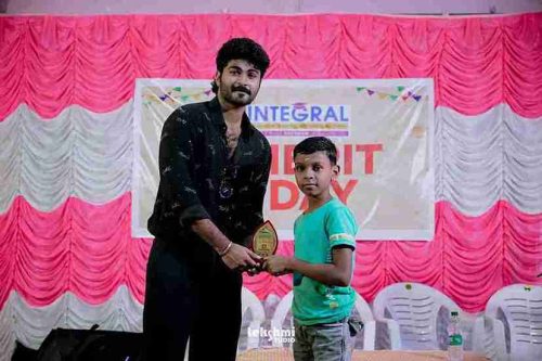 a (385 of 417)_16_11zon