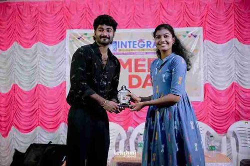 a (403 of 417)_16_11zon