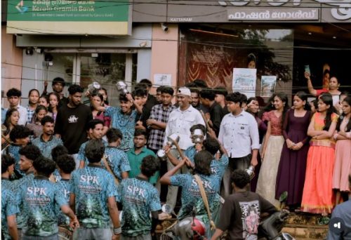 f0a68ab3e8d74be3af6715501c9f4e00